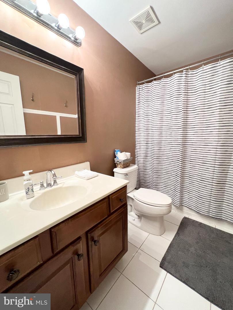 16331 EAGLE FLIGHT CIR, WOODBRIDGE, Virginia 22191, 4 Bedrooms Bedrooms, ,3 BathroomsBathrooms,Residential,For sale,16331 EAGLE FLIGHT CIR,VAPW2097382 MLS # VAPW2097382