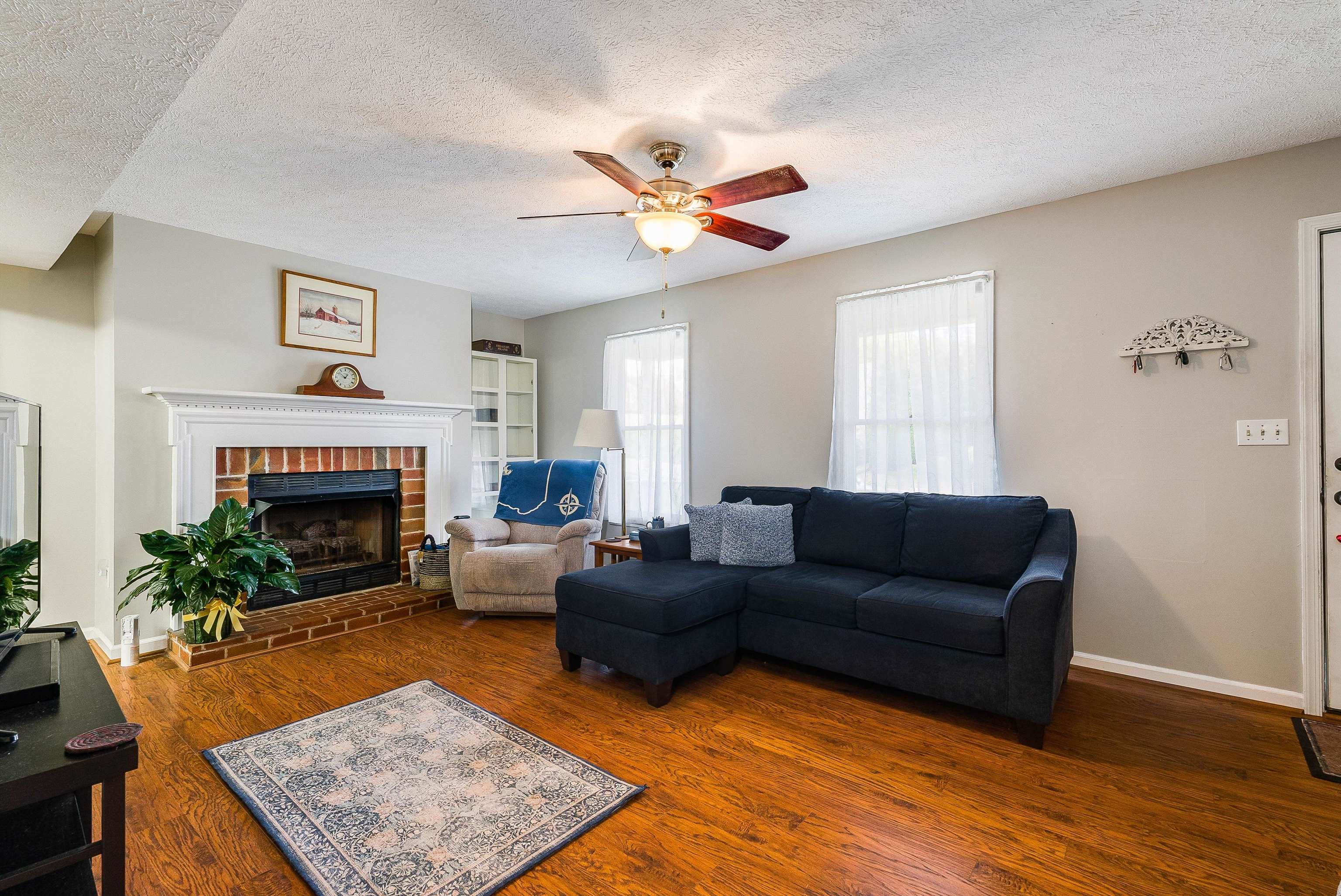 910 WESTOVER DR, STAUNTON, Virginia 24401, 3 Bedrooms Bedrooms, ,2 BathroomsBathrooms,Residential,910 WESTOVER DR,669569 MLS # 669569