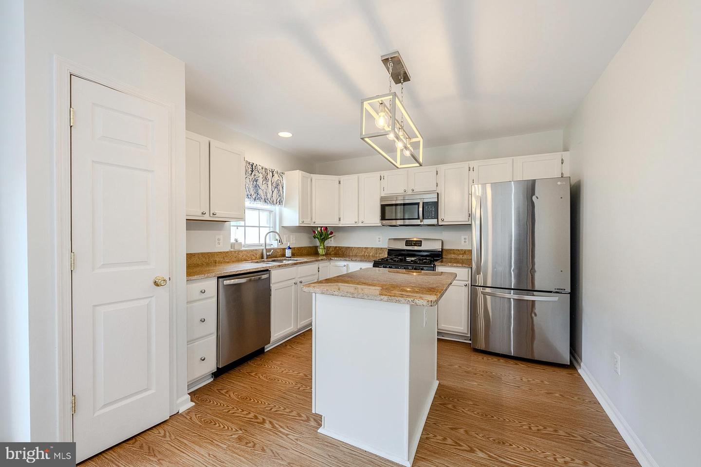 20393 HARTWELL ST, ASHBURN, Virginia 20147, 3 Bedrooms Bedrooms, ,2 BathroomsBathrooms,Residential,For sale,20393 HARTWELL ST,VALO2104818 MLS # VALO2104818