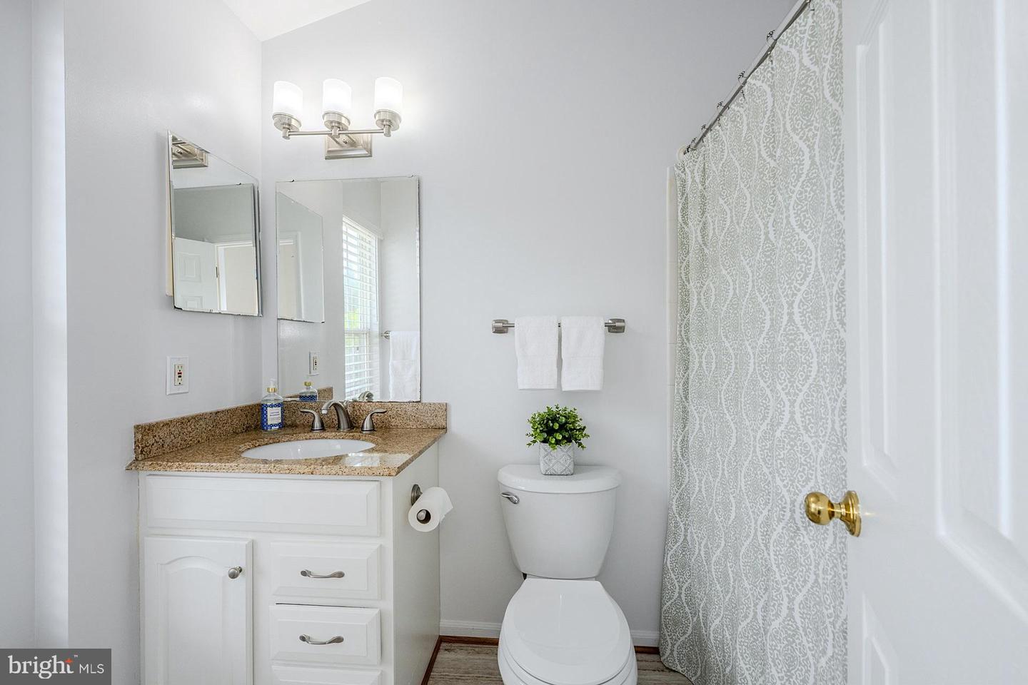 20393 HARTWELL ST, ASHBURN, Virginia 20147, 3 Bedrooms Bedrooms, ,2 BathroomsBathrooms,Residential,For sale,20393 HARTWELL ST,VALO2104818 MLS # VALO2104818
