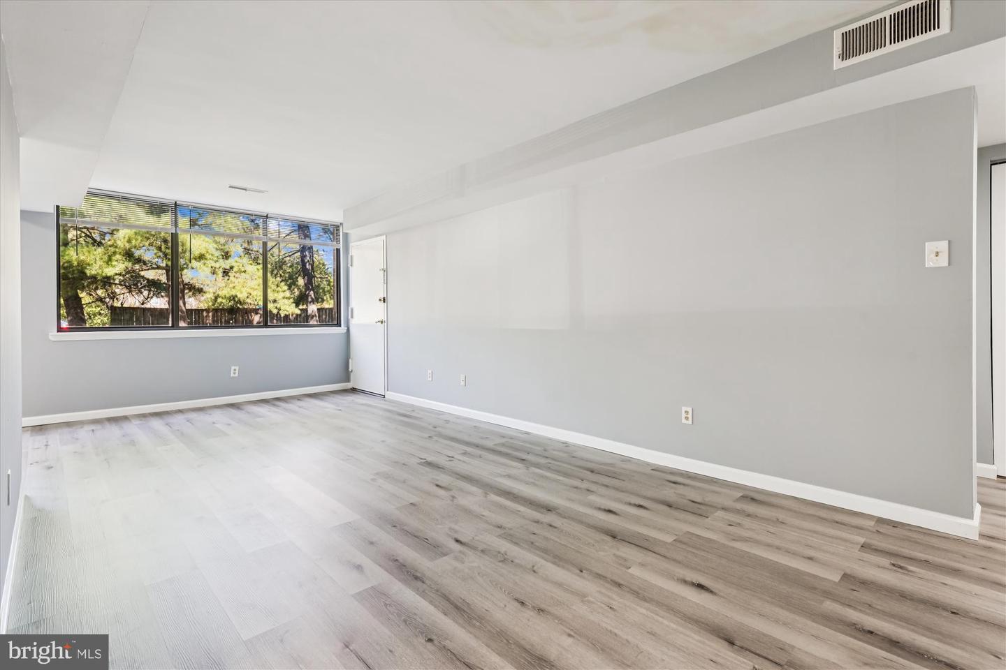 527 N ARMISTEAD ST #T3, ALEXANDRIA, Virginia 22312, 1 Bedroom Bedrooms, ,1 BathroomBathrooms,Residential,For sale,527 N ARMISTEAD ST #T3,VAAX2048830 MLS # VAAX2048830
