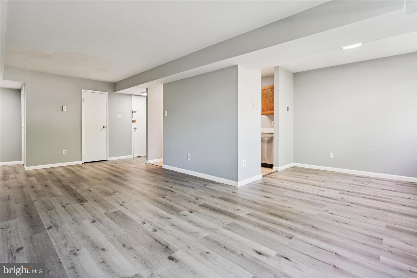 527 N ARMISTEAD ST #T3, ALEXANDRIA, Virginia 22312, 1 Bedroom Bedrooms, ,1 BathroomBathrooms,Residential,For sale,527 N ARMISTEAD ST #T3,VAAX2048830 MLS # VAAX2048830