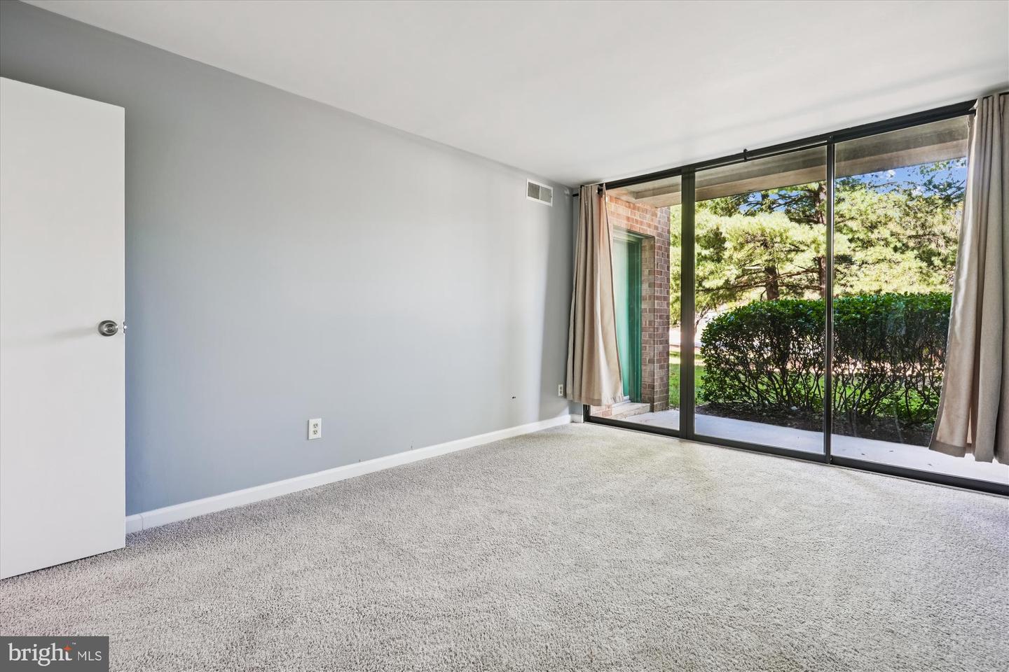 527 N ARMISTEAD ST #T3, ALEXANDRIA, Virginia 22312, 1 Bedroom Bedrooms, ,1 BathroomBathrooms,Residential,For sale,527 N ARMISTEAD ST #T3,VAAX2048830 MLS # VAAX2048830
