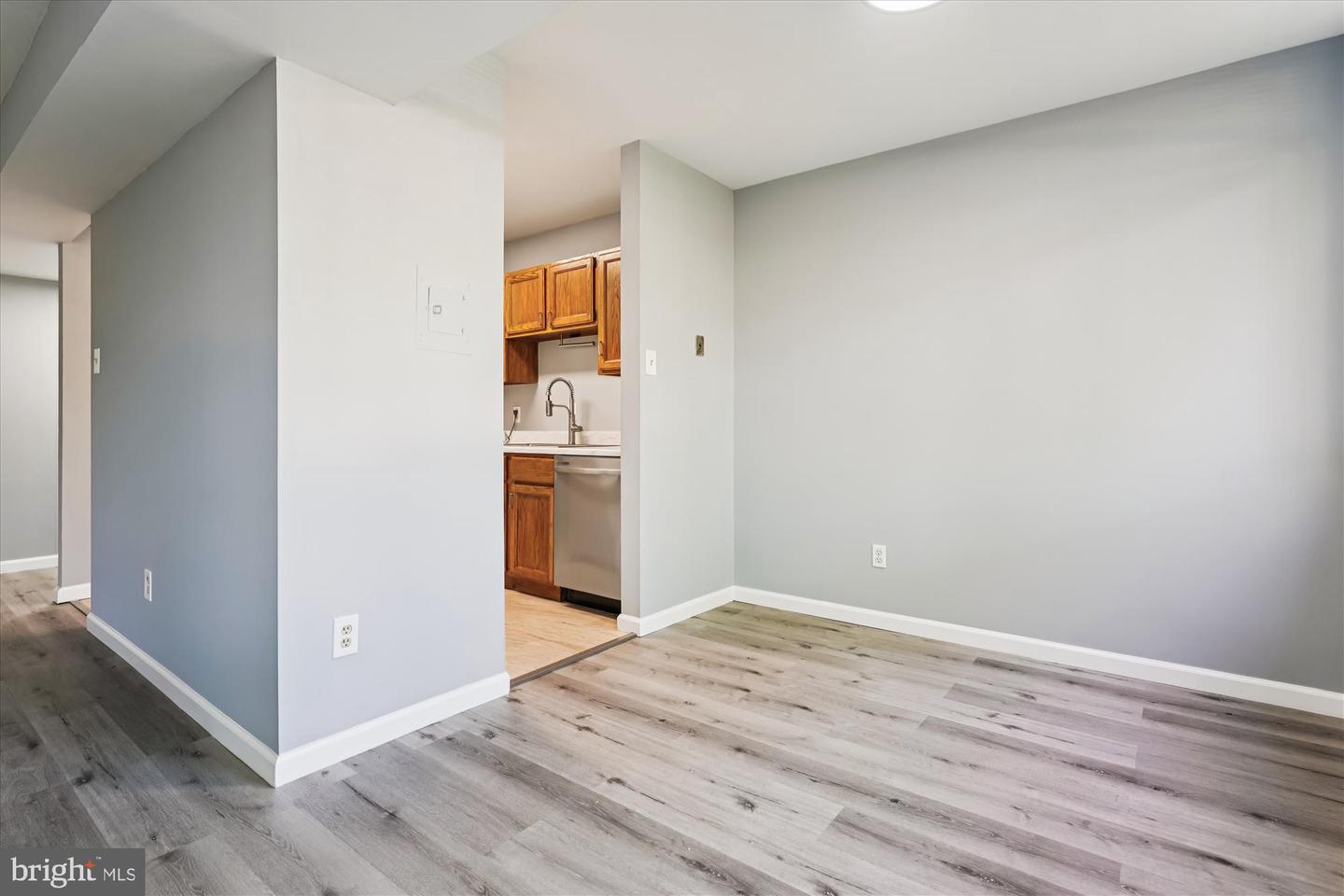 527 N ARMISTEAD ST #T3, ALEXANDRIA, Virginia 22312, 1 Bedroom Bedrooms, ,1 BathroomBathrooms,Residential,For sale,527 N ARMISTEAD ST #T3,VAAX2048830 MLS # VAAX2048830