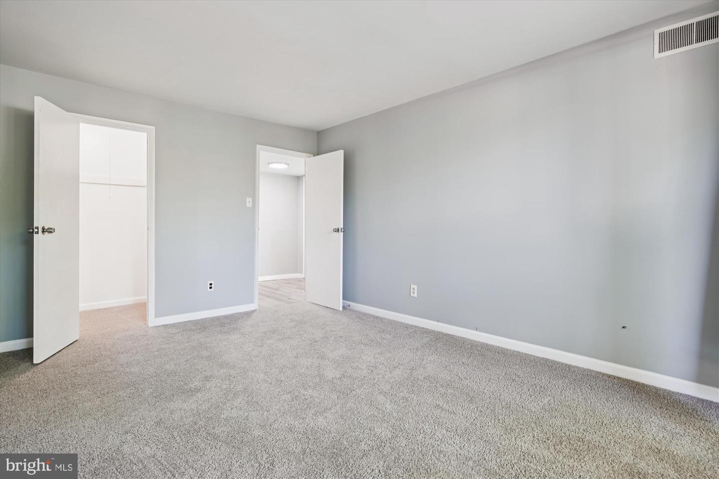 527 N ARMISTEAD ST #T3, ALEXANDRIA, Virginia 22312, 1 Bedroom Bedrooms, ,1 BathroomBathrooms,Residential,For sale,527 N ARMISTEAD ST #T3,VAAX2048830 MLS # VAAX2048830