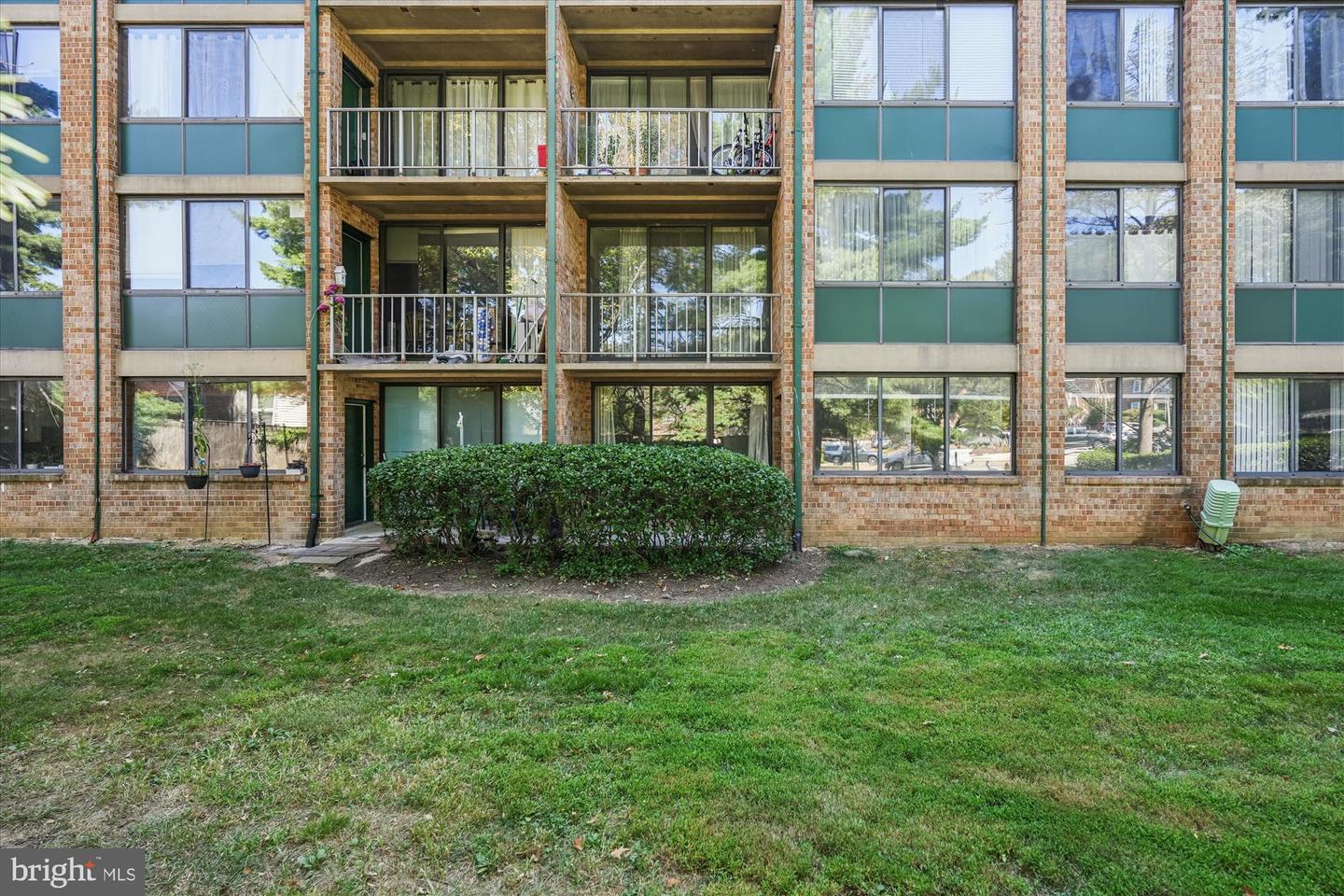 527 N ARMISTEAD ST #T3, ALEXANDRIA, Virginia 22312, 1 Bedroom Bedrooms, ,1 BathroomBathrooms,Residential,For sale,527 N ARMISTEAD ST #T3,VAAX2048830 MLS # VAAX2048830