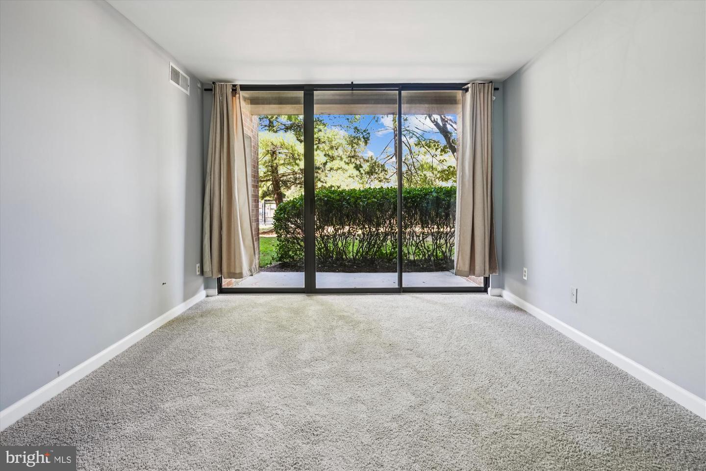527 N ARMISTEAD ST #T3, ALEXANDRIA, Virginia 22312, 1 Bedroom Bedrooms, ,1 BathroomBathrooms,Residential,For sale,527 N ARMISTEAD ST #T3,VAAX2048830 MLS # VAAX2048830