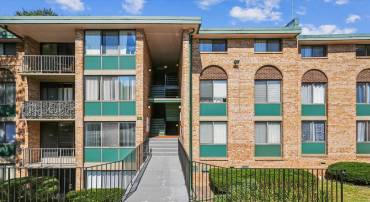 527 N ARMISTEAD ST #T3, ALEXANDRIA, Virginia 22312, 1 Bedroom Bedrooms, ,1 BathroomBathrooms,Residential,For sale,527 N ARMISTEAD ST #T3,VAAX2048830 MLS # VAAX2048830