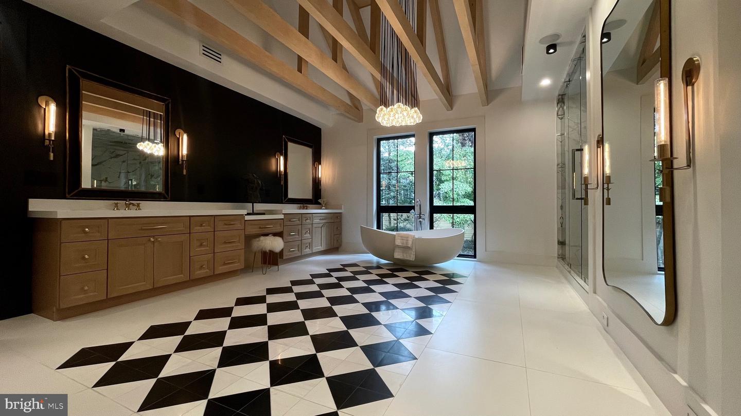 1441 WOODACRE DR, MCLEAN, Virginia 22101, 6 Bedrooms Bedrooms, ,6 BathroomsBathrooms,Residential,For sale,1441 WOODACRE DR,VAFX2262892 MLS # VAFX2262892