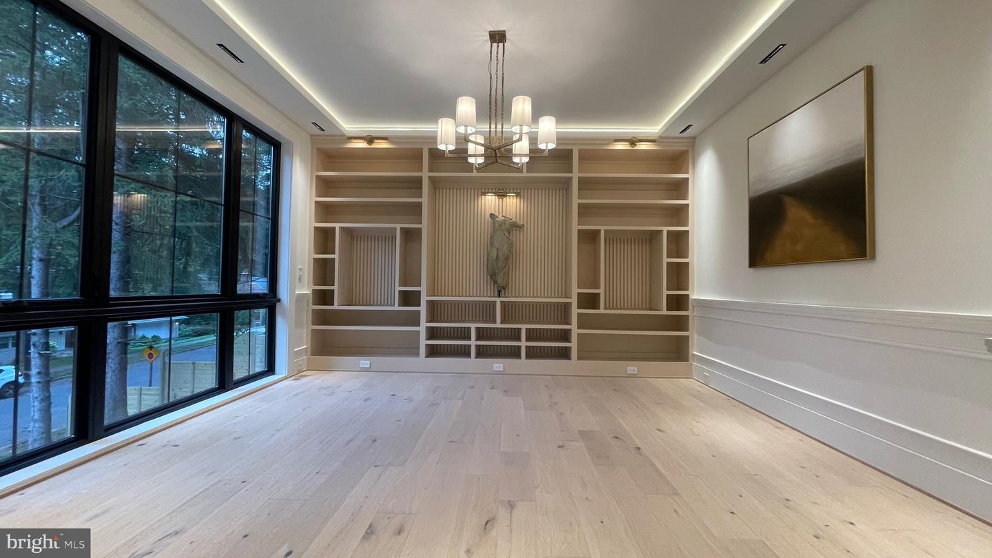 1441 WOODACRE DR, MCLEAN, Virginia 22101, 6 Bedrooms Bedrooms, ,6 BathroomsBathrooms,Residential,For sale,1441 WOODACRE DR,VAFX2262892 MLS # VAFX2262892