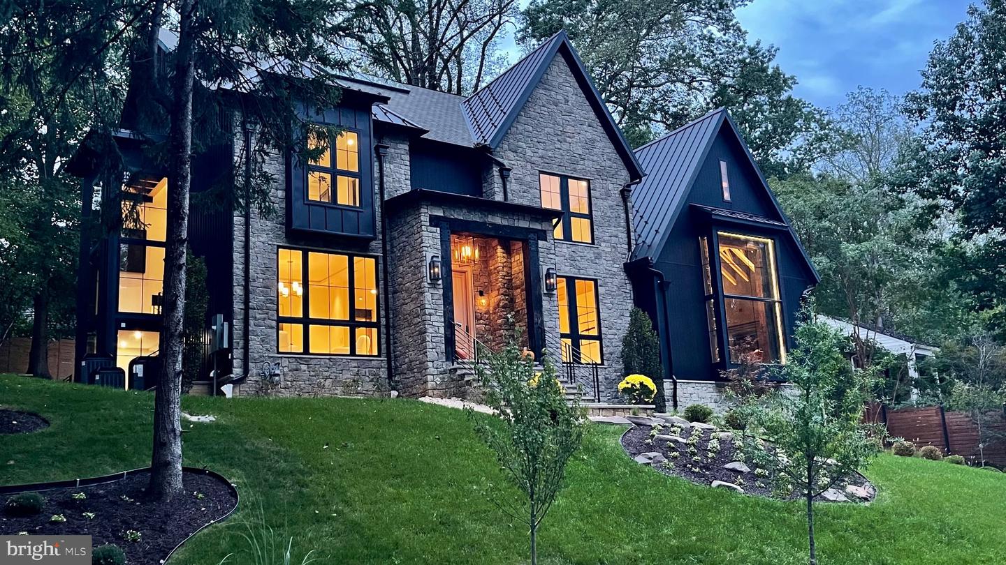 1441 WOODACRE DR, MCLEAN, Virginia 22101, 6 Bedrooms Bedrooms, ,6 BathroomsBathrooms,Residential,For sale,1441 WOODACRE DR,VAFX2262892 MLS # VAFX2262892
