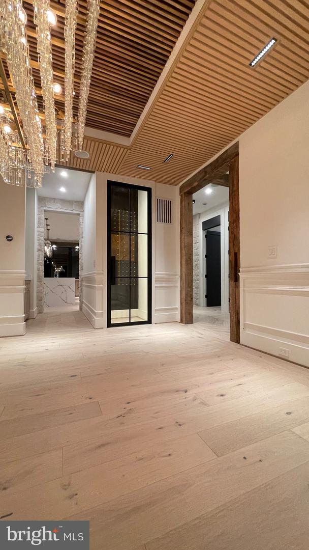 1441 WOODACRE DR, MCLEAN, Virginia 22101, 6 Bedrooms Bedrooms, ,6 BathroomsBathrooms,Residential,For sale,1441 WOODACRE DR,VAFX2262892 MLS # VAFX2262892