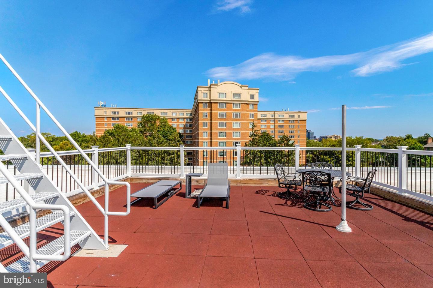 2016 N ADAMS ST #810, ARLINGTON, Virginia 22201, 1 Bedroom Bedrooms, ,1 BathroomBathrooms,Residential,For sale,2016 N ADAMS ST #810,VAAR2063102 MLS # VAAR2063102