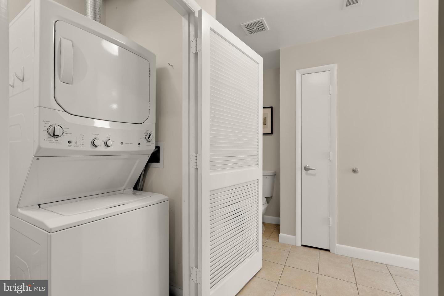 400 MASSACHUSETTS AVE NW #706, WASHINGTON, District Of Columbia 20001, 1 Bedroom Bedrooms, 2 Rooms Rooms,1 BathroomBathrooms,Residential,For sale,400 MASSACHUSETTS AVE NW #706,DCDC2220592 MLS # DCDC2220592
