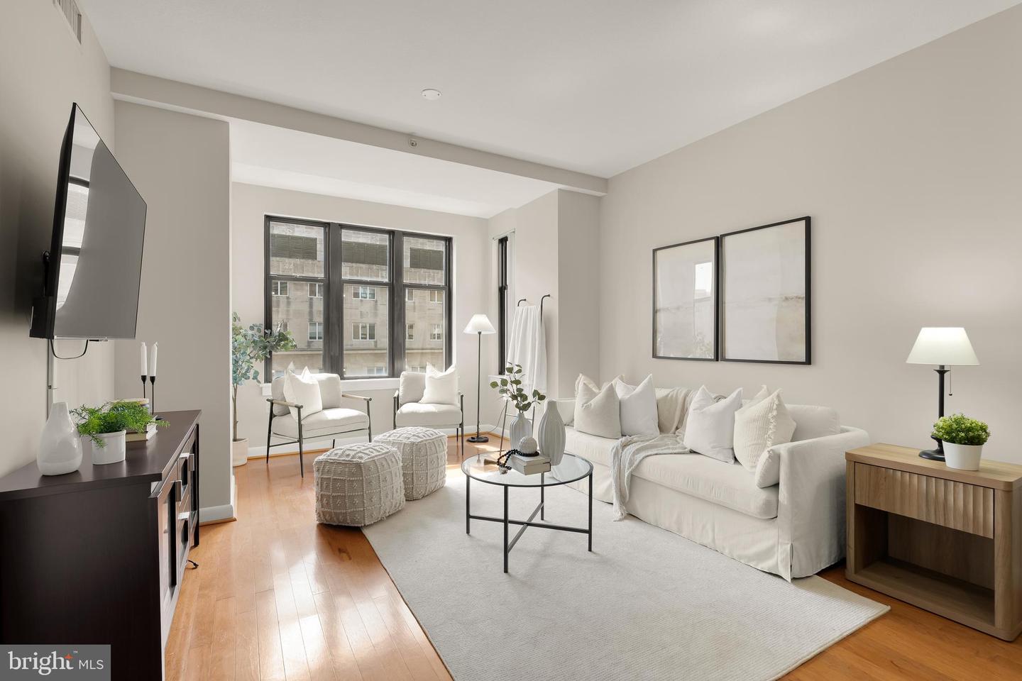 400 MASSACHUSETTS AVE NW #706, WASHINGTON, District Of Columbia 20001, 1 Bedroom Bedrooms, 2 Rooms Rooms,1 BathroomBathrooms,Residential,For sale,400 MASSACHUSETTS AVE NW #706,DCDC2220592 MLS # DCDC2220592