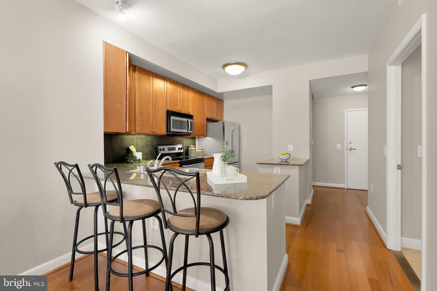 400 MASSACHUSETTS AVE NW #706, WASHINGTON, District Of Columbia 20001, 1 Bedroom Bedrooms, 2 Rooms Rooms,1 BathroomBathrooms,Residential,For sale,400 MASSACHUSETTS AVE NW #706,DCDC2220592 MLS # DCDC2220592