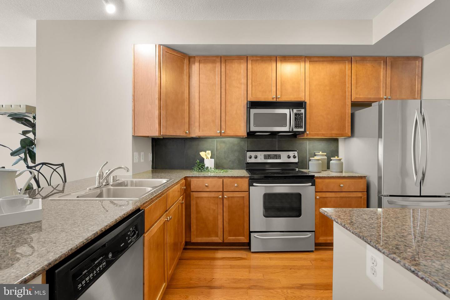 400 MASSACHUSETTS AVE NW #706, WASHINGTON, District Of Columbia 20001, 1 Bedroom Bedrooms, 2 Rooms Rooms,1 BathroomBathrooms,Residential,For sale,400 MASSACHUSETTS AVE NW #706,DCDC2220592 MLS # DCDC2220592