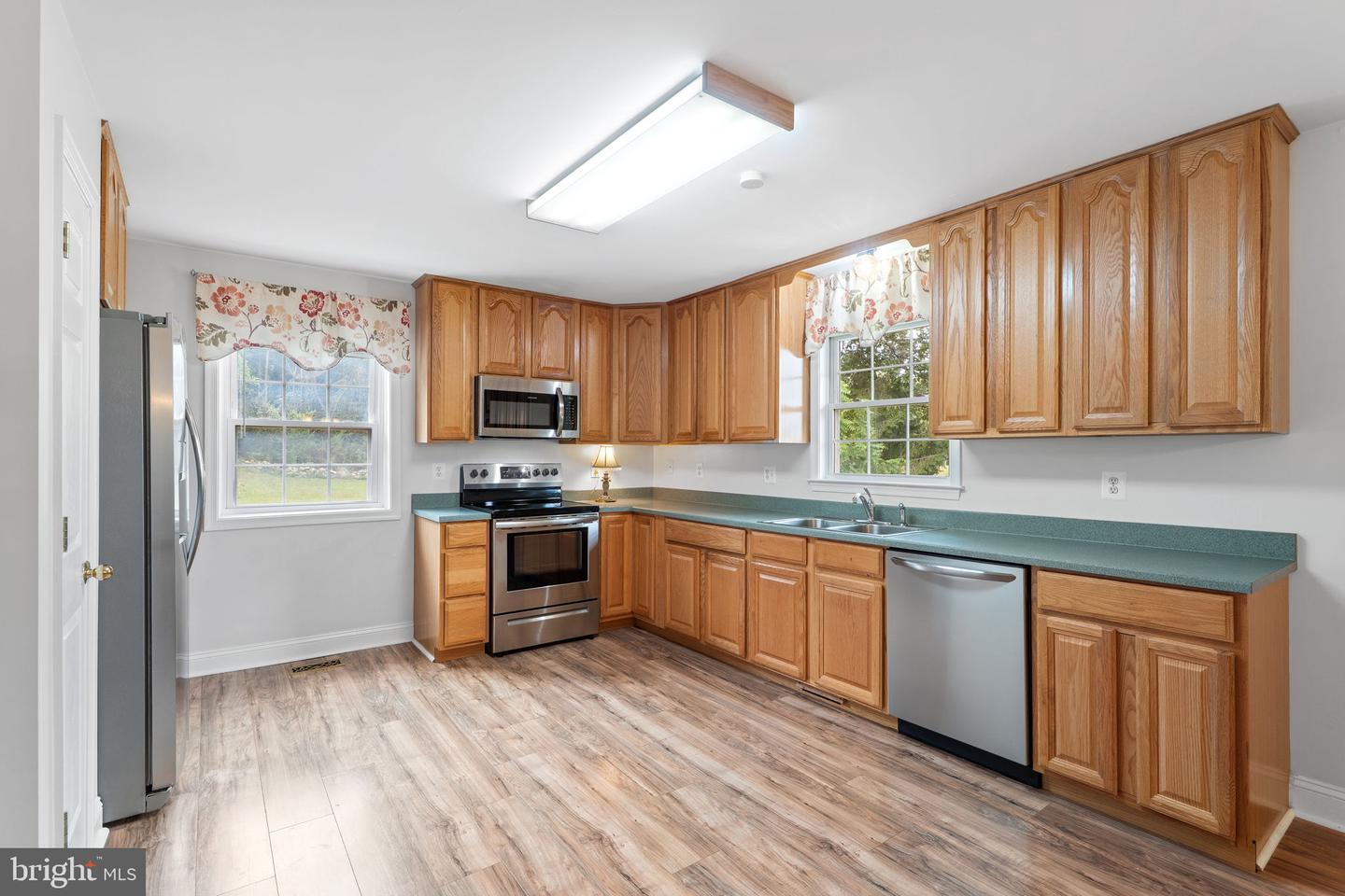 505 VIEWTOWN, AMISSVILLE, Virginia 20106, 4 Bedrooms Bedrooms, ,2 BathroomsBathrooms,Residential,For sale,505 VIEWTOWN,VARP2002284 MLS # VARP2002284