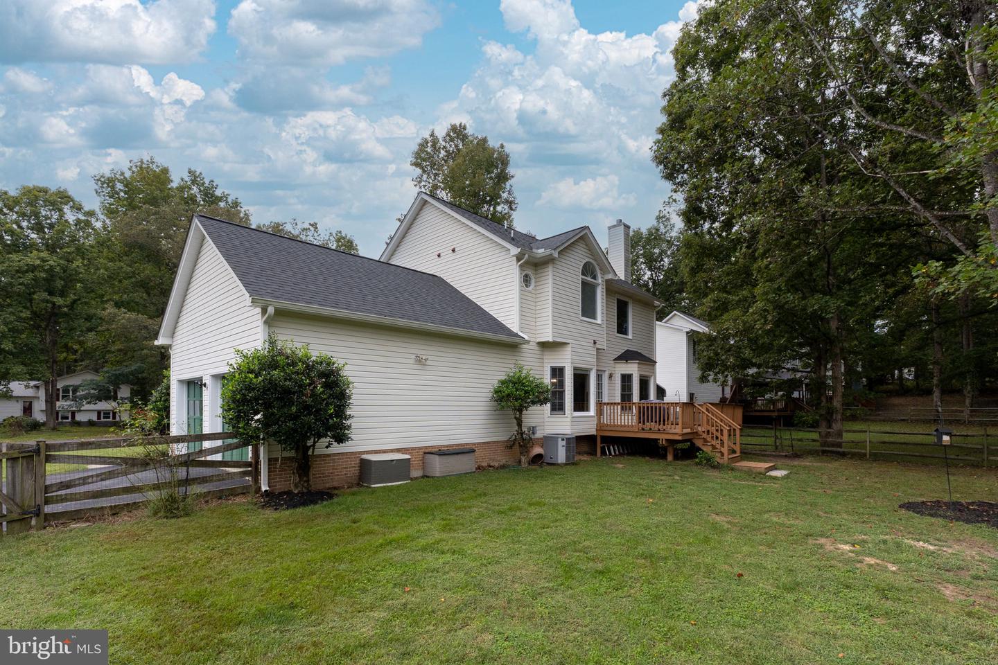 603 STONEWALL LN, FREDERICKSBURG, Virginia 22407, 3 Bedrooms Bedrooms, ,3 BathroomsBathrooms,Residential,For sale,603 STONEWALL LN,VASP2036428 MLS # VASP2036428