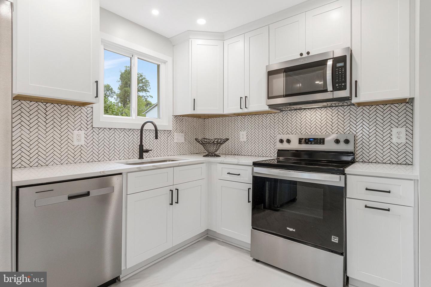 5511 CALLANDER DR, SPRINGFIELD, Virginia 22151, 4 Bedrooms Bedrooms, ,3 BathroomsBathrooms,Residential,For sale,5511 CALLANDER DR,VAFX2268960 MLS # VAFX2268960