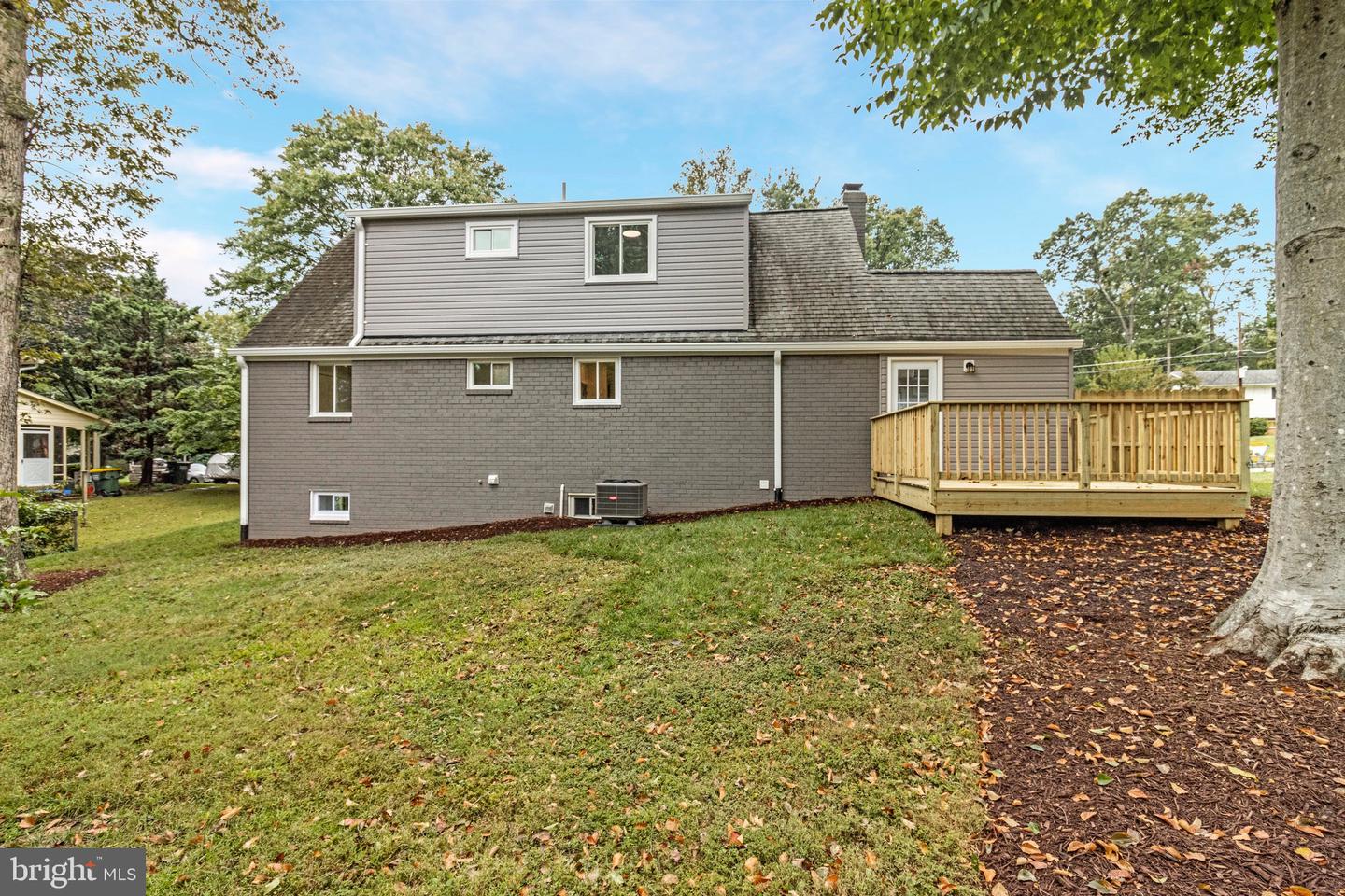 5511 CALLANDER DR, SPRINGFIELD, Virginia 22151, 4 Bedrooms Bedrooms, ,3 BathroomsBathrooms,Residential,For sale,5511 CALLANDER DR,VAFX2268960 MLS # VAFX2268960