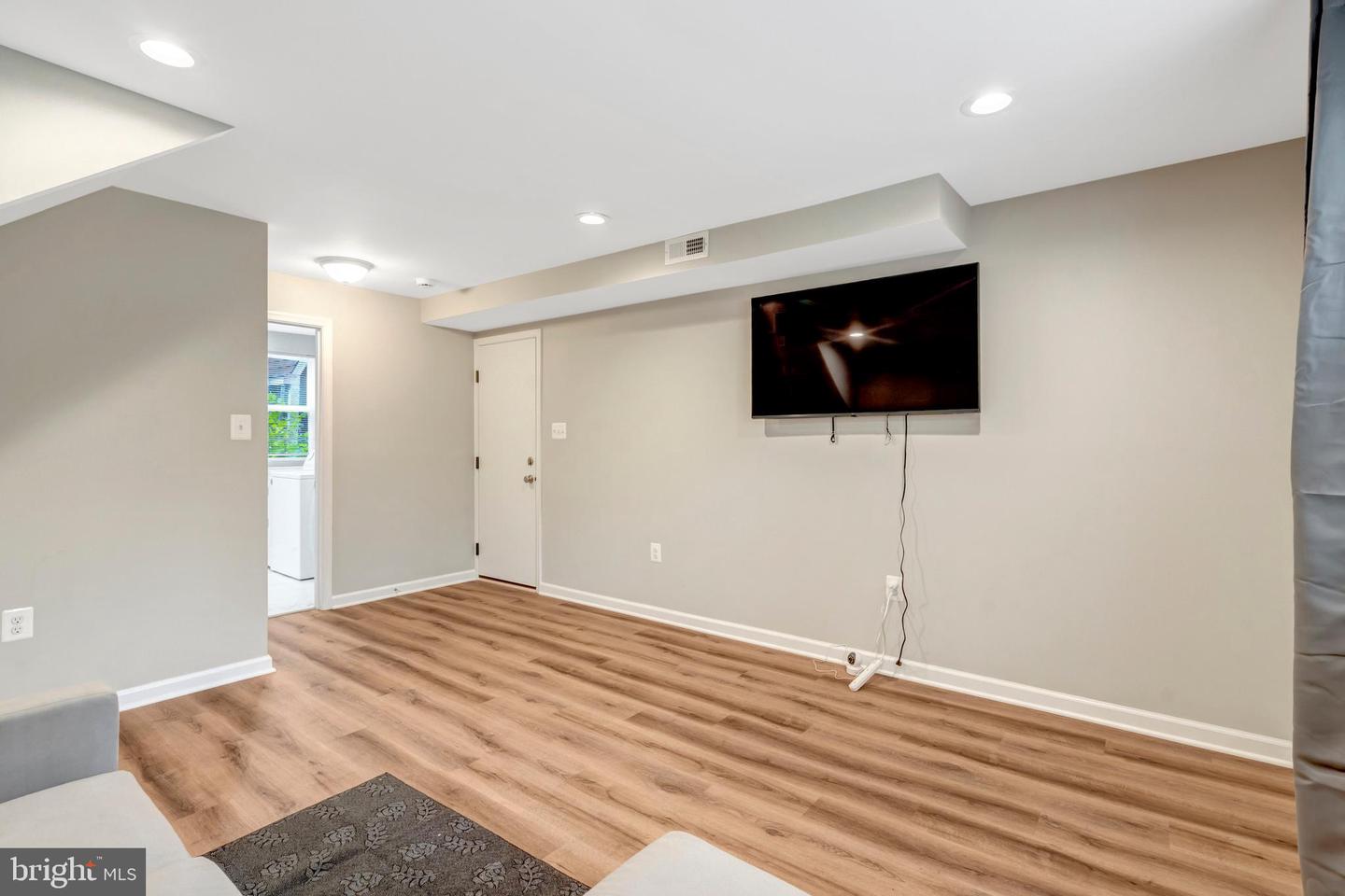 8419 IMPALLA DR, MANASSAS, Virginia 20110, 3 Bedrooms Bedrooms, ,2 BathroomsBathrooms,Residential,For sale,8419 IMPALLA DR,VAPW2104768 MLS # VAPW2104768