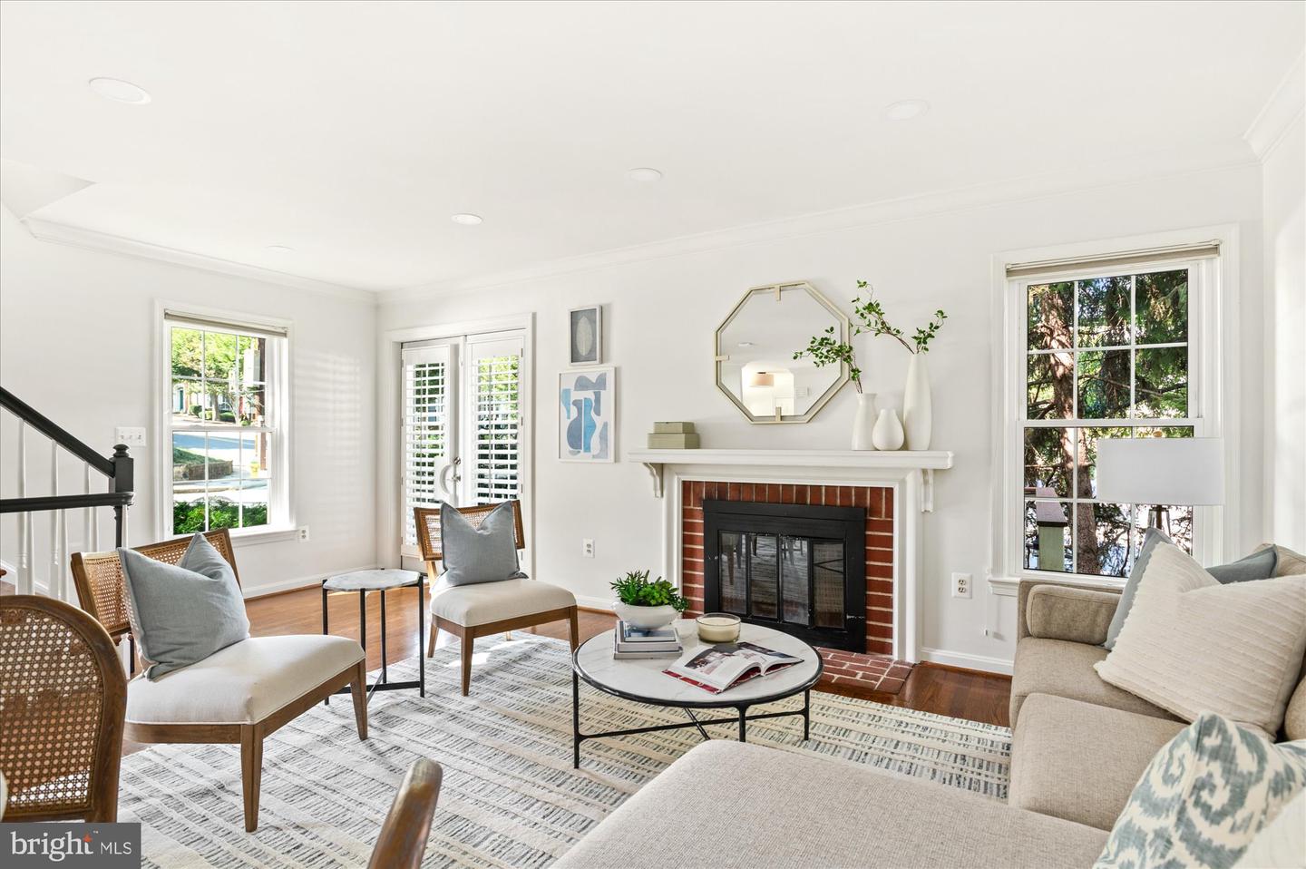 4098 CHERRY HILL RD, ARLINGTON, Virginia 22207, 3 Bedrooms Bedrooms, ,3 BathroomsBathrooms,Residential,For sale,4098 CHERRY HILL RD,VAAR2064356 MLS # VAAR2064356