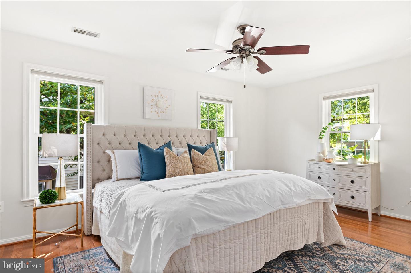 4098 CHERRY HILL RD, ARLINGTON, Virginia 22207, 3 Bedrooms Bedrooms, ,3 BathroomsBathrooms,Residential,For sale,4098 CHERRY HILL RD,VAAR2064356 MLS # VAAR2064356