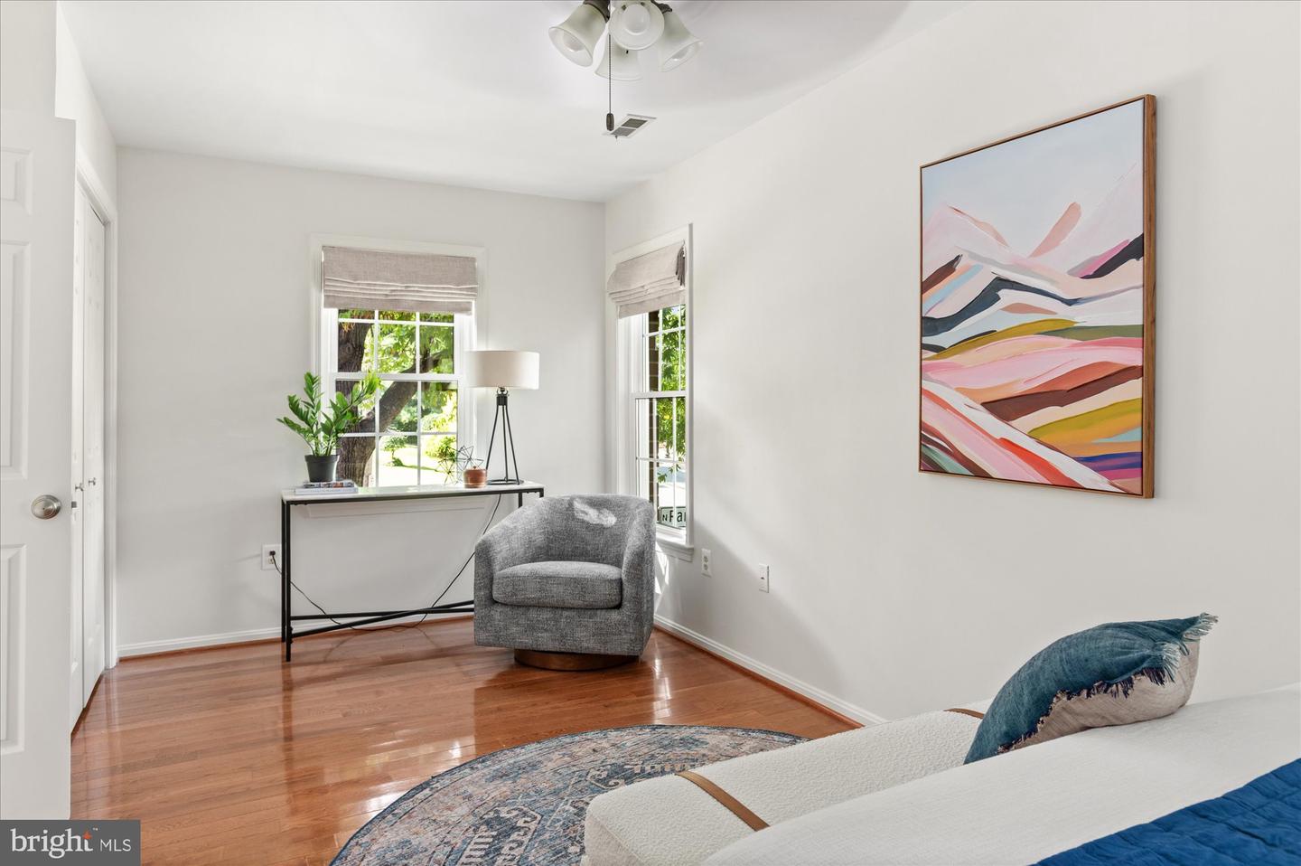 4098 CHERRY HILL RD, ARLINGTON, Virginia 22207, 3 Bedrooms Bedrooms, ,3 BathroomsBathrooms,Residential,For sale,4098 CHERRY HILL RD,VAAR2064356 MLS # VAAR2064356
