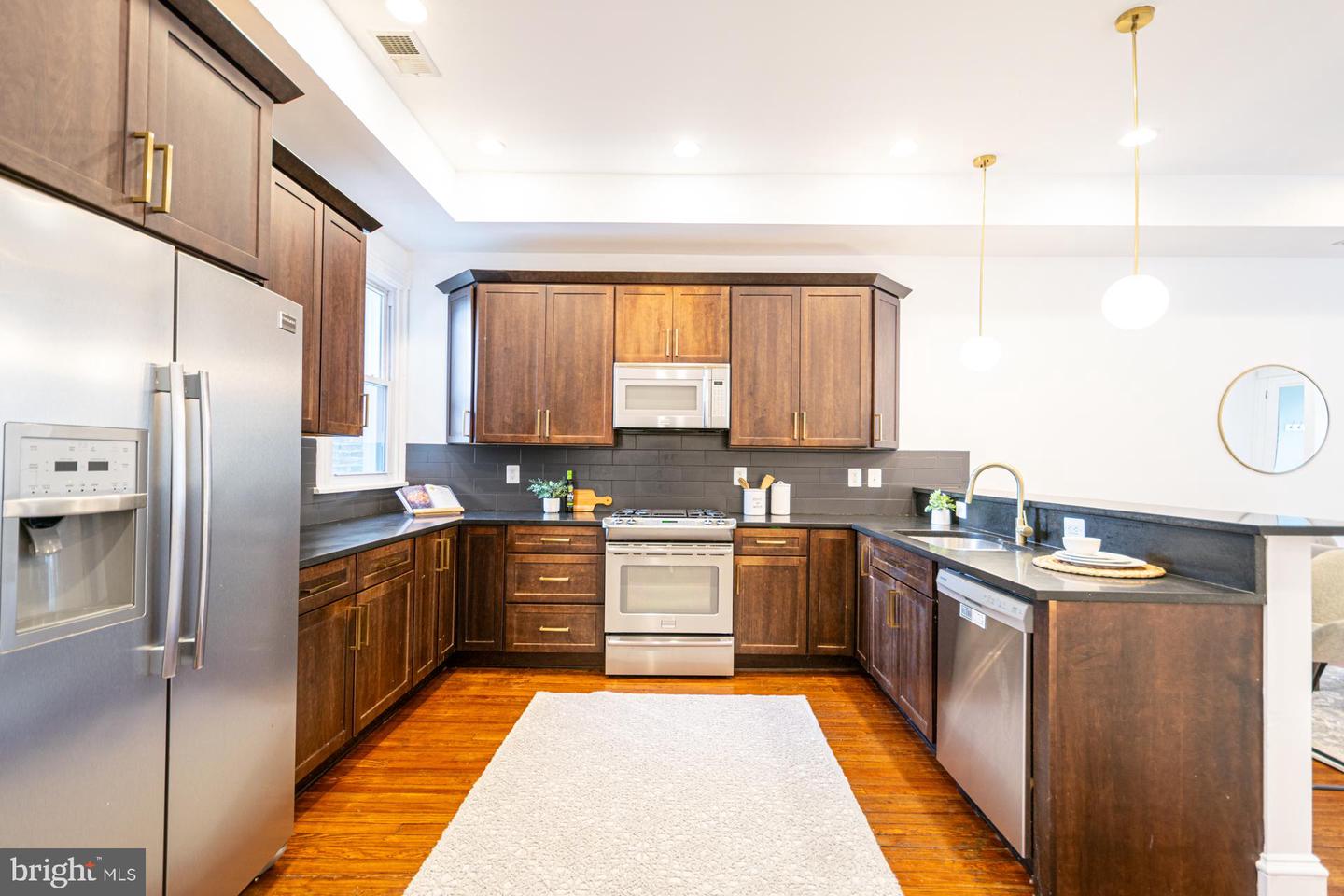 1117 FAIRMONT ST NW, WASHINGTON, District Of Columbia 20009, 4 Bedrooms Bedrooms, 8 Rooms Rooms,3 BathroomsBathrooms,Residential,For sale,1117 FAIRMONT ST NW,DCDC2224970 MLS # DCDC2224970