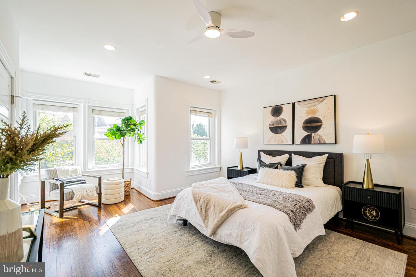 1117 FAIRMONT ST NW, WASHINGTON, District Of Columbia 20009, 4 Bedrooms Bedrooms, 8 Rooms Rooms,3 BathroomsBathrooms,Residential,For sale,1117 FAIRMONT ST NW,DCDC2224970 MLS # DCDC2224970