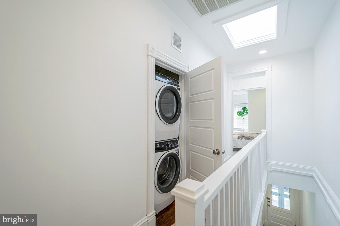 1117 FAIRMONT ST NW, WASHINGTON, District Of Columbia 20009, 4 Bedrooms Bedrooms, 8 Rooms Rooms,3 BathroomsBathrooms,Residential,For sale,1117 FAIRMONT ST NW,DCDC2224970 MLS # DCDC2224970