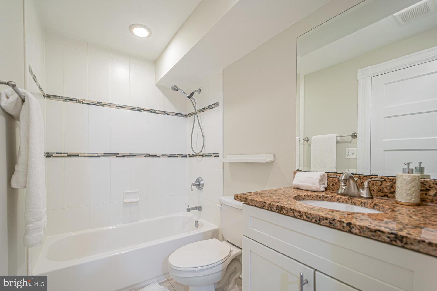 1117 FAIRMONT ST NW, WASHINGTON, District Of Columbia 20009, 4 Bedrooms Bedrooms, 8 Rooms Rooms,3 BathroomsBathrooms,Residential,For sale,1117 FAIRMONT ST NW,DCDC2224970 MLS # DCDC2224970