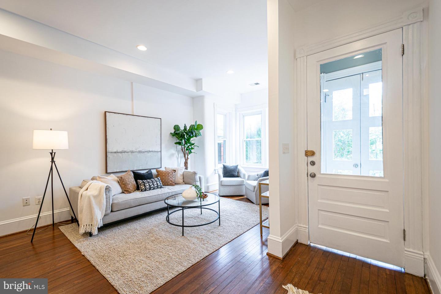 1117 FAIRMONT ST NW, WASHINGTON, District Of Columbia 20009, 4 Bedrooms Bedrooms, 8 Rooms Rooms,3 BathroomsBathrooms,Residential,For sale,1117 FAIRMONT ST NW,DCDC2224970 MLS # DCDC2224970