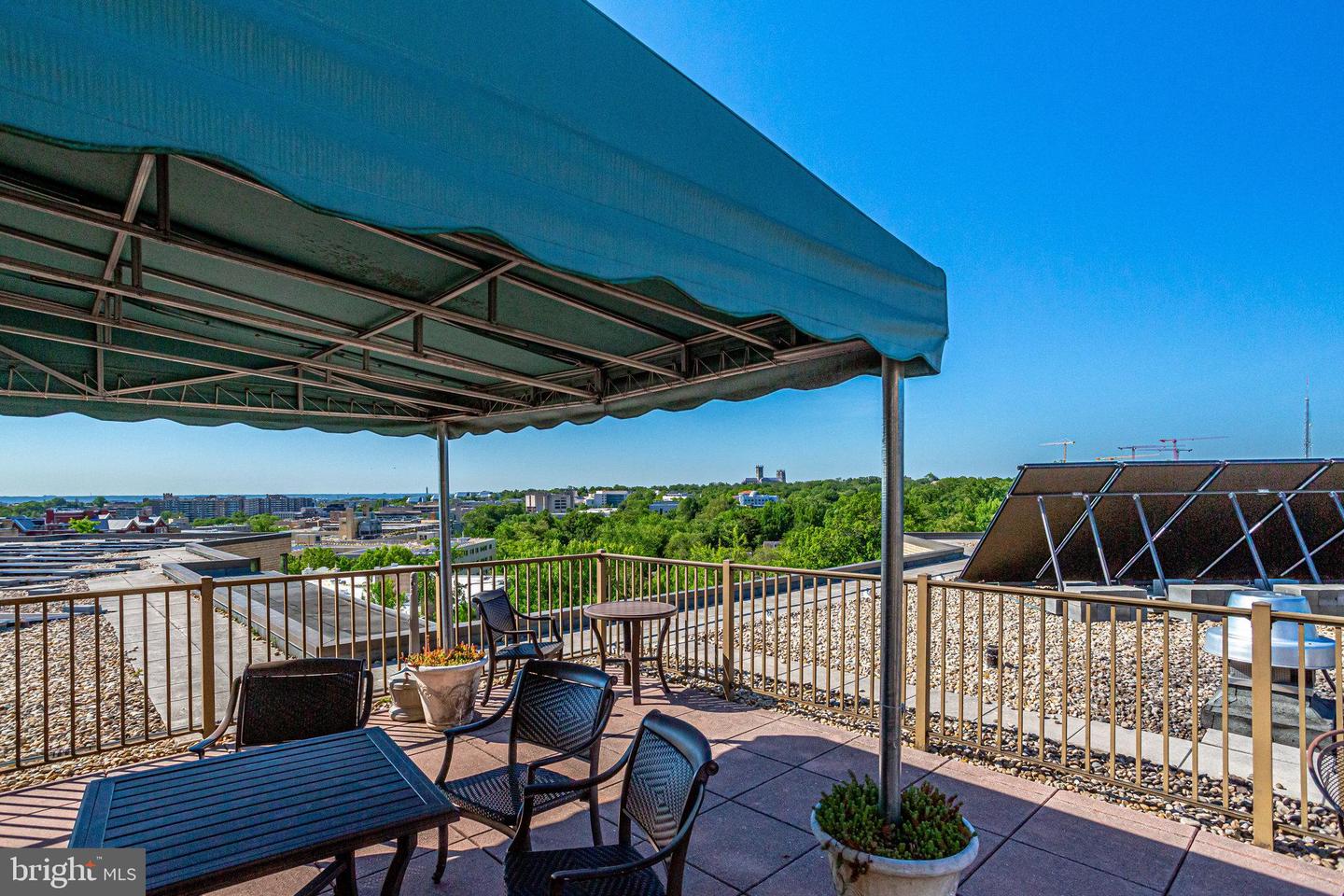 4740 CONNECTICUT AVE NW #404, WASHINGTON, District Of Columbia 20008, 1 Bedroom Bedrooms, ,1 BathroomBathrooms,Residential,For sale,4740 CONNECTICUT AVE NW #404,DCDC2224676 MLS # DCDC2224676
