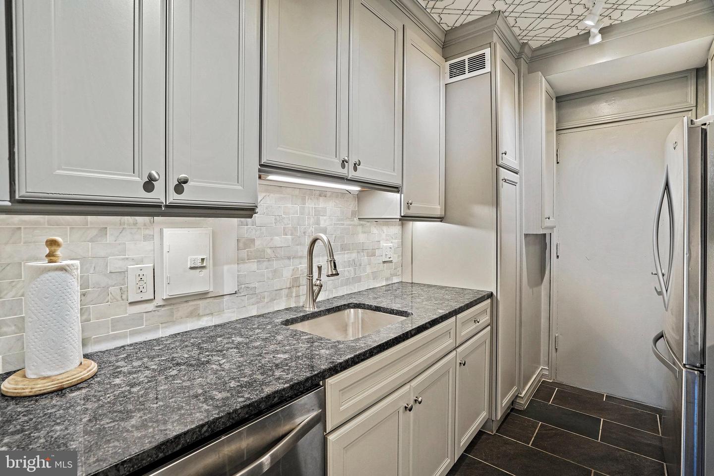 4740 CONNECTICUT AVE NW #404, WASHINGTON, District Of Columbia 20008, 1 Bedroom Bedrooms, ,1 BathroomBathrooms,Residential,For sale,4740 CONNECTICUT AVE NW #404,DCDC2224676 MLS # DCDC2224676