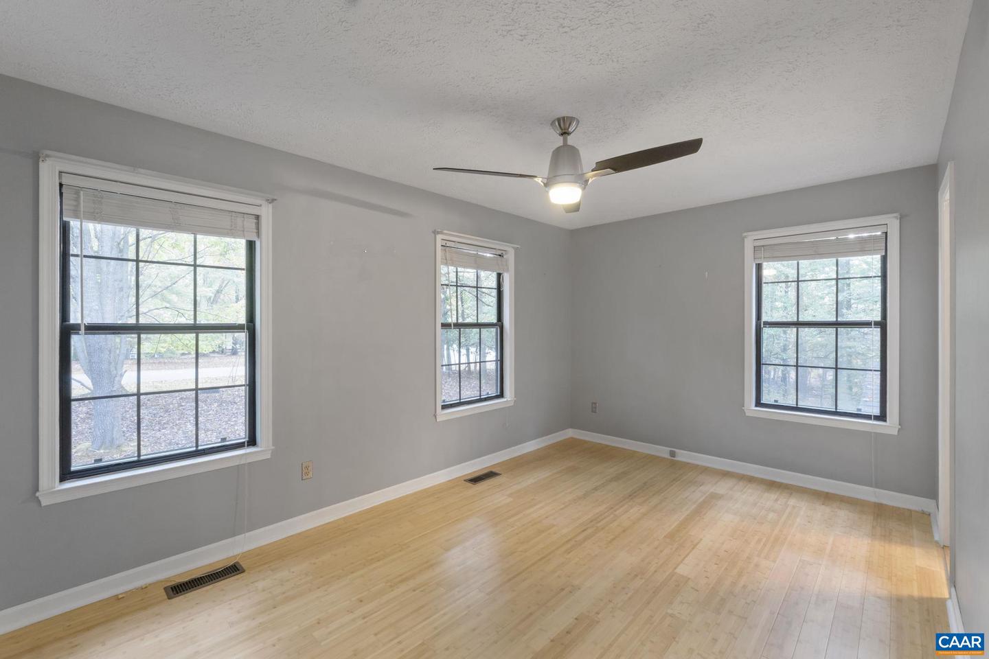 323 JEFFERSON DR, PALMYRA, Virginia 22963, 2 Bedrooms Bedrooms, ,1 BathroomBathrooms,Residential,For sale,323 JEFFERSON DR,669478 MLS # 669478
