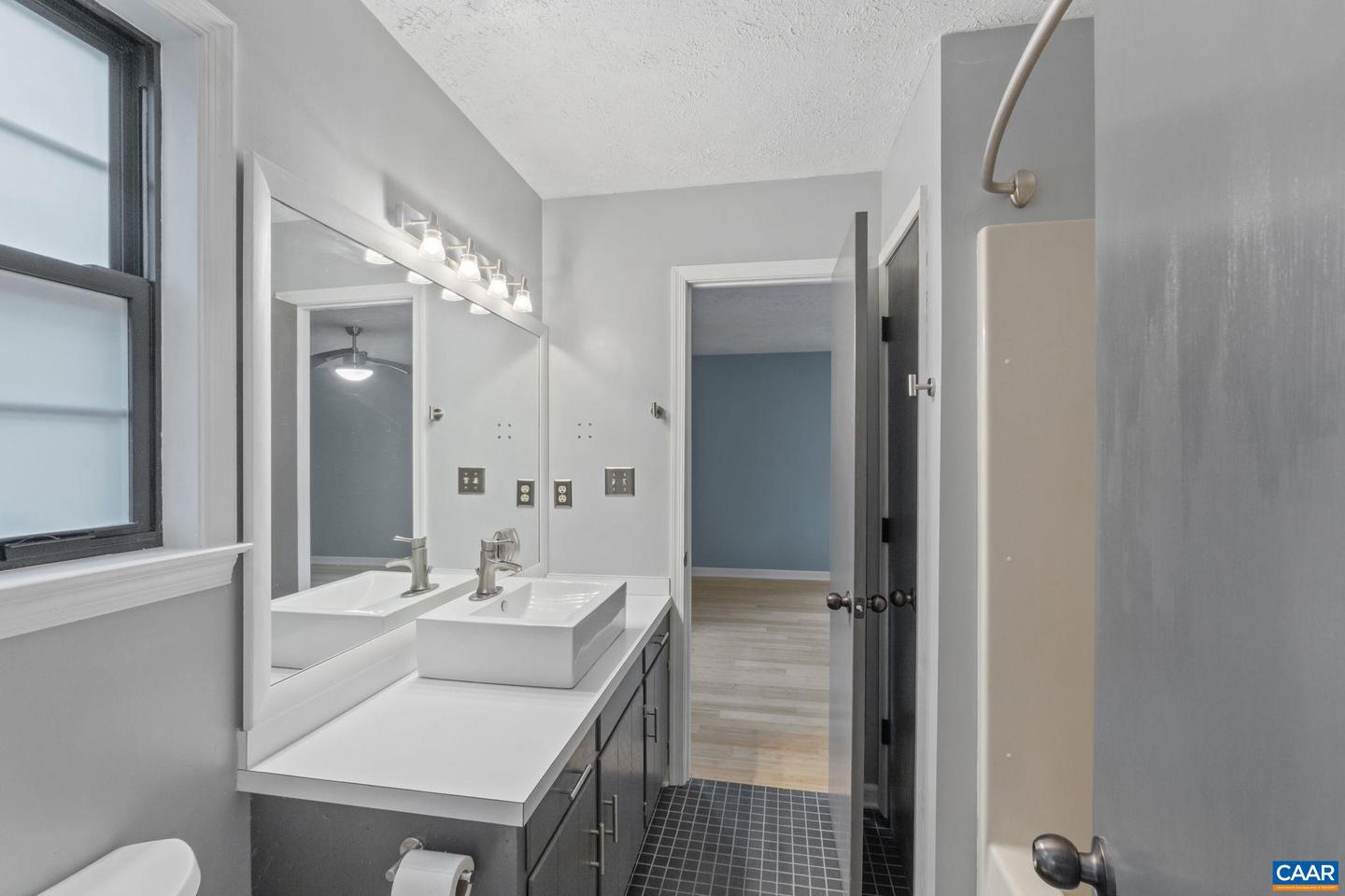 323 JEFFERSON DR, PALMYRA, Virginia 22963, 2 Bedrooms Bedrooms, ,1 BathroomBathrooms,Residential,For sale,323 JEFFERSON DR,669478 MLS # 669478