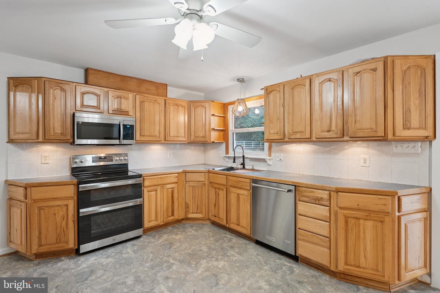 5263 STEWART RD, SUMERDUCK, Virginia 22742, 4 Bedrooms Bedrooms, ,3 BathroomsBathrooms,Residential,For sale,5263 STEWART RD,VAFQ2018516 MLS # VAFQ2018516
