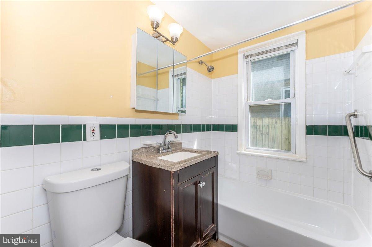 1312 EASTERN AVE NE, WASHINGTON, District Of Columbia 20019, 5 Bedrooms Bedrooms, 7 Rooms Rooms,2 BathroomsBathrooms,Residential,For sale,1312 EASTERN AVE NE,DCDC2224918 MLS # DCDC2224918
