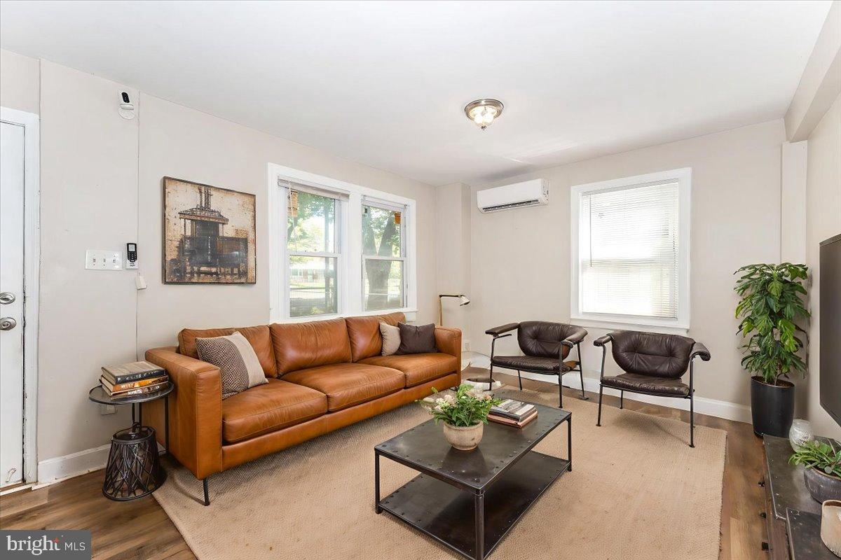 1312 EASTERN AVE NE, WASHINGTON, District Of Columbia 20019, 5 Bedrooms Bedrooms, 7 Rooms Rooms,2 BathroomsBathrooms,Residential,For sale,1312 EASTERN AVE NE,DCDC2224918 MLS # DCDC2224918
