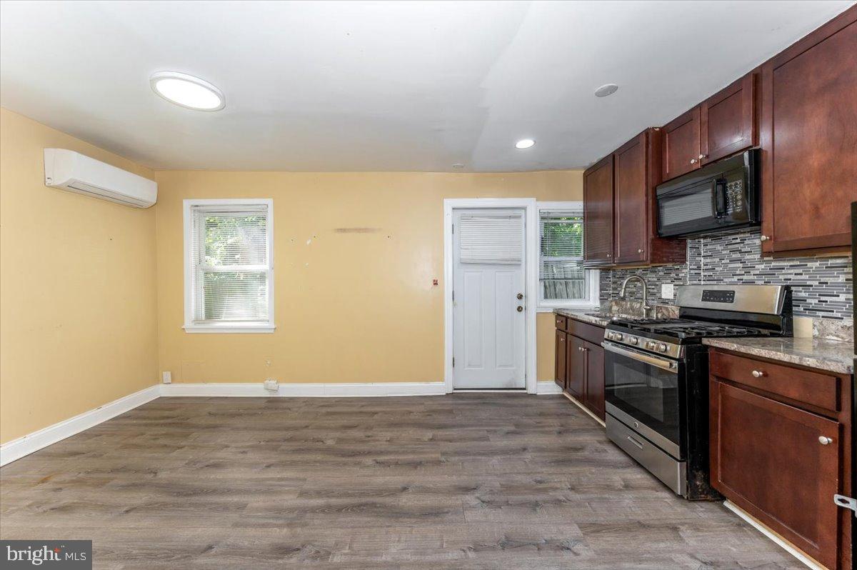 1312 EASTERN AVE NE, WASHINGTON, District Of Columbia 20019, 5 Bedrooms Bedrooms, 7 Rooms Rooms,2 BathroomsBathrooms,Residential,For sale,1312 EASTERN AVE NE,DCDC2224918 MLS # DCDC2224918