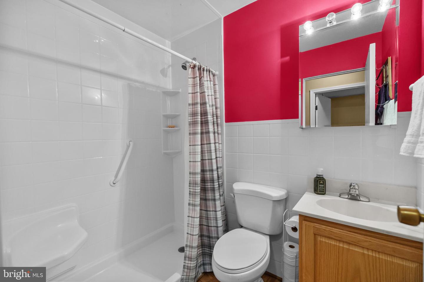 108 N ALDER AVE, STERLING, Virginia 20164, 3 Bedrooms Bedrooms, ,1 BathroomBathrooms,Residential,For sale,108 N ALDER AVE,VALO2107938 MLS # VALO2107938