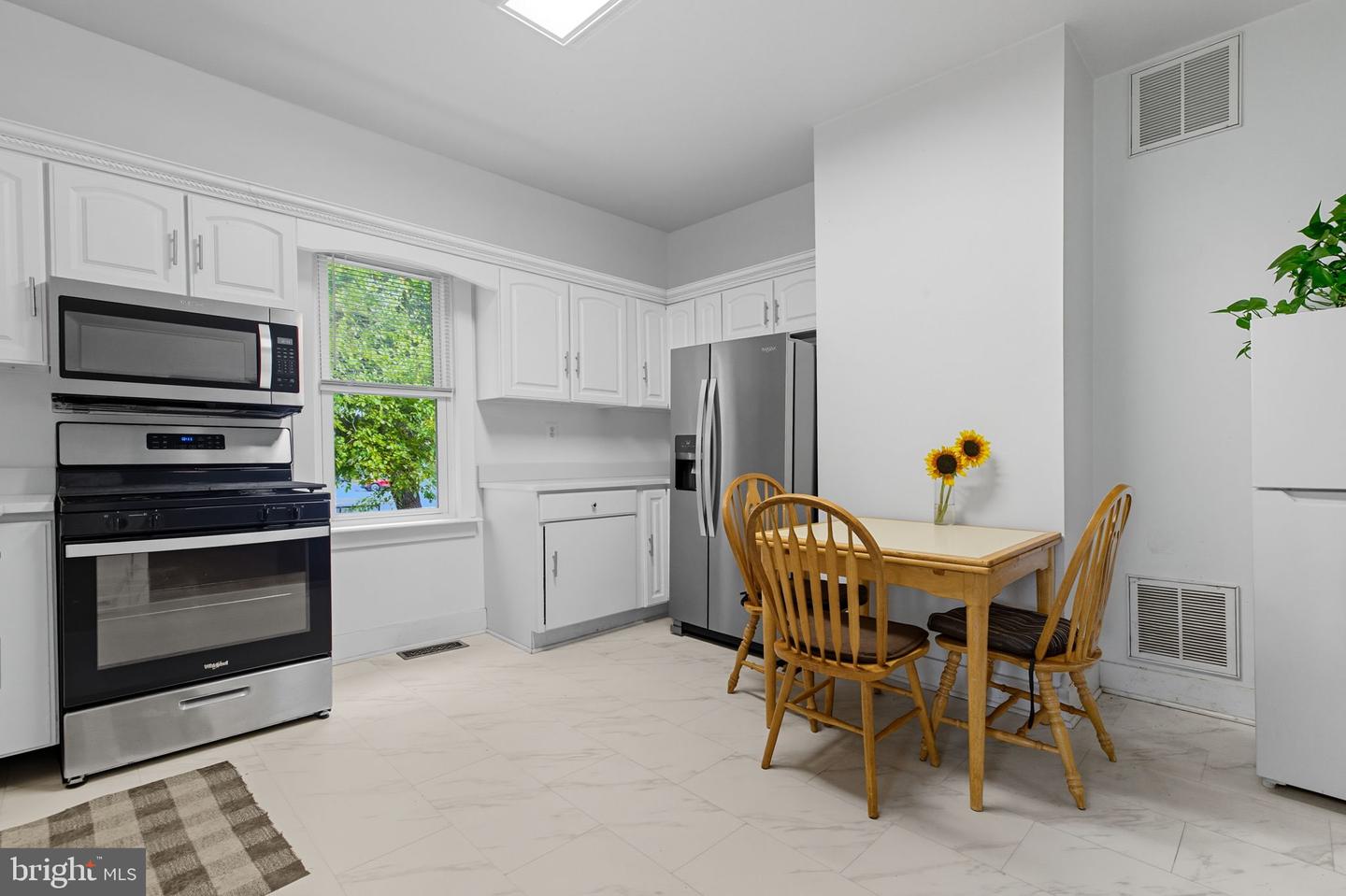 518 WARREN AVE, FRONT ROYAL, Virginia 22630, 4 Bedrooms Bedrooms, ,2 BathroomsBathrooms,Residential,For sale,518 WARREN AVE,VAWR2012454 MLS # VAWR2012454