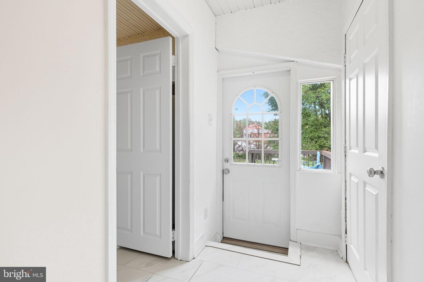518 WARREN AVE, FRONT ROYAL, Virginia 22630, 4 Bedrooms Bedrooms, ,2 BathroomsBathrooms,Residential,For sale,518 WARREN AVE,VAWR2012454 MLS # VAWR2012454