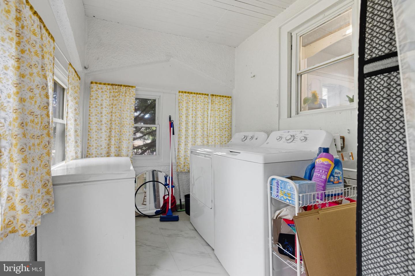 518 WARREN AVE, FRONT ROYAL, Virginia 22630, 4 Bedrooms Bedrooms, ,2 BathroomsBathrooms,Residential,For sale,518 WARREN AVE,VAWR2012454 MLS # VAWR2012454