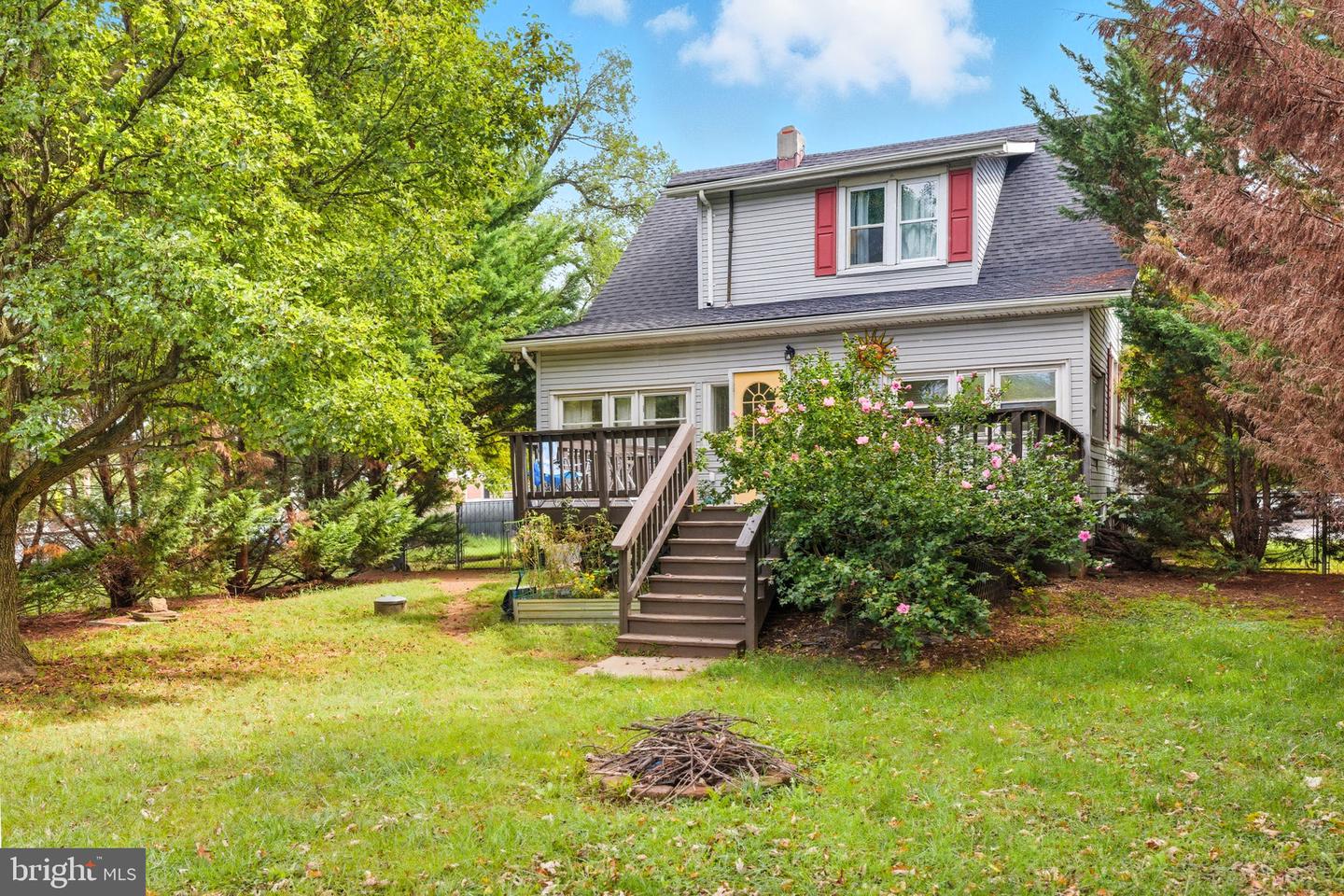 518 WARREN AVE, FRONT ROYAL, Virginia 22630, 4 Bedrooms Bedrooms, ,2 BathroomsBathrooms,Residential,For sale,518 WARREN AVE,VAWR2012454 MLS # VAWR2012454