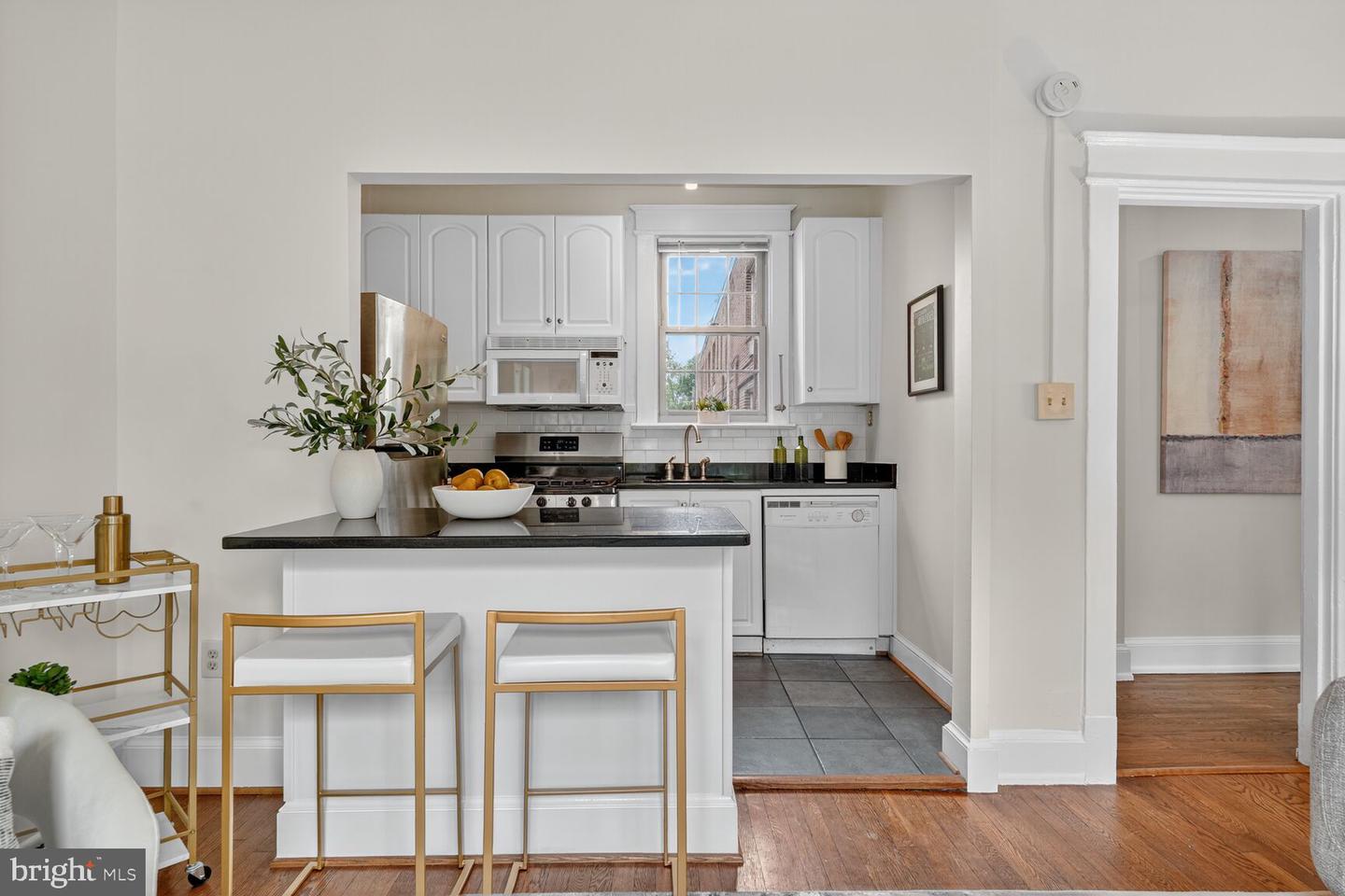 3026 WISCONSIN AVE NW #102, WASHINGTON, District Of Columbia 20016, 2 Bedrooms Bedrooms, ,1 BathroomBathrooms,Residential,For sale,3026 WISCONSIN AVE NW #102,DCDC2225034 MLS # DCDC2225034