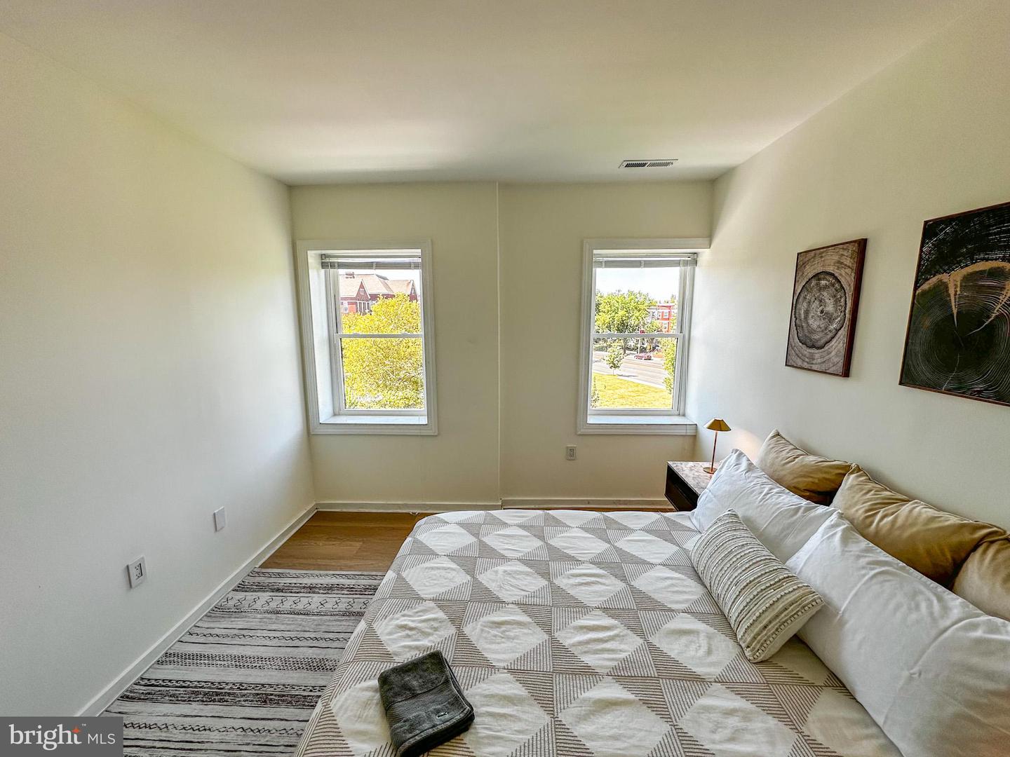 80 NEW YORK AVE NW #402, WASHINGTON, District Of Columbia 20001, 2 Bedrooms Bedrooms, ,1 BathroomBathrooms,Residential,For sale,80 NEW YORK AVE NW #402,DCDC2225042 MLS # DCDC2225042