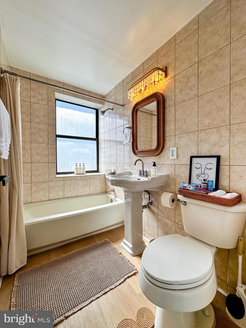 80 NEW YORK AVE NW #402, WASHINGTON, District Of Columbia 20001, 2 Bedrooms Bedrooms, ,1 BathroomBathrooms,Residential,For sale,80 NEW YORK AVE NW #402,DCDC2225042 MLS # DCDC2225042